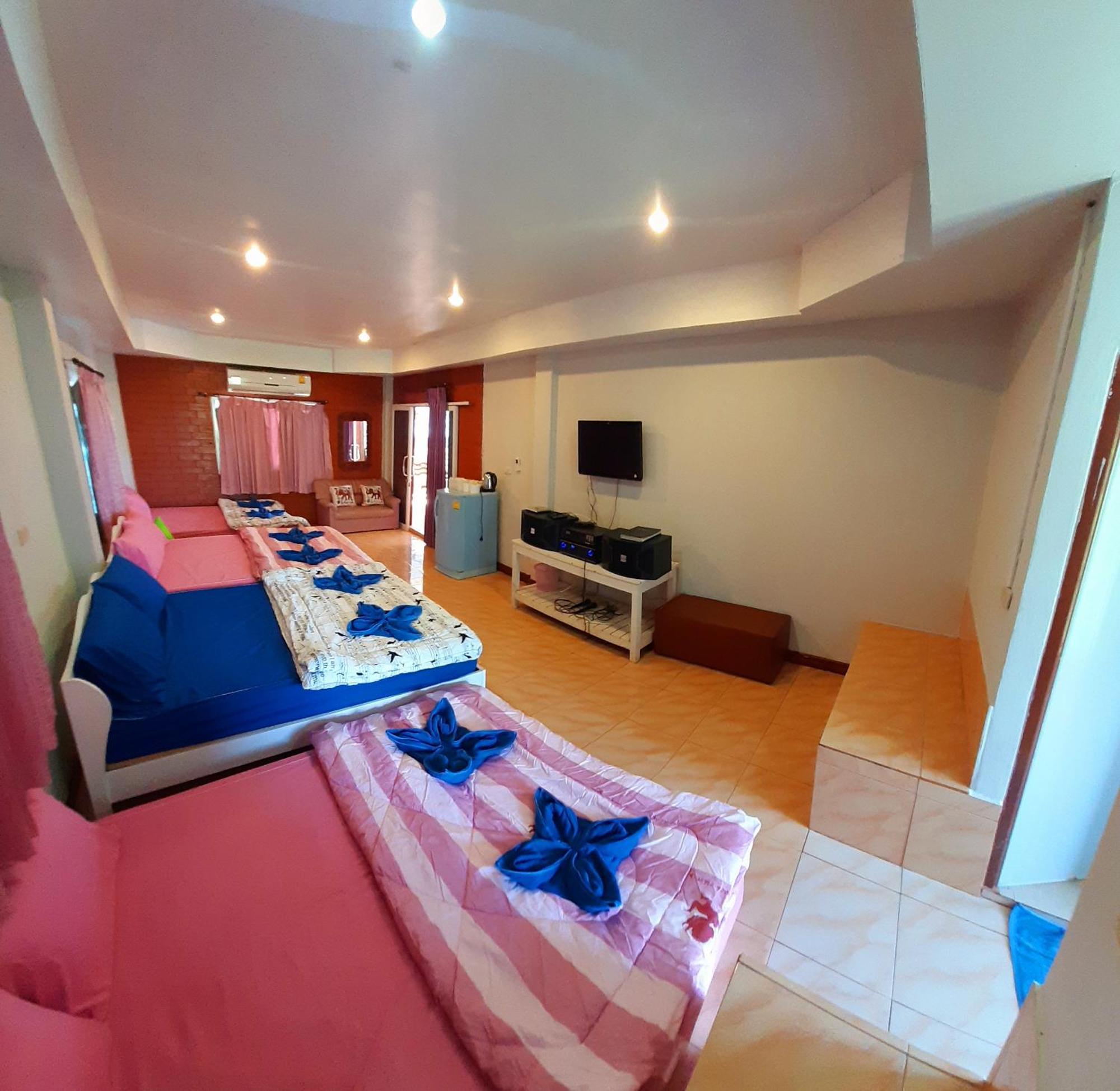 คิวทอง บังกะโล Ko Lan Room photo